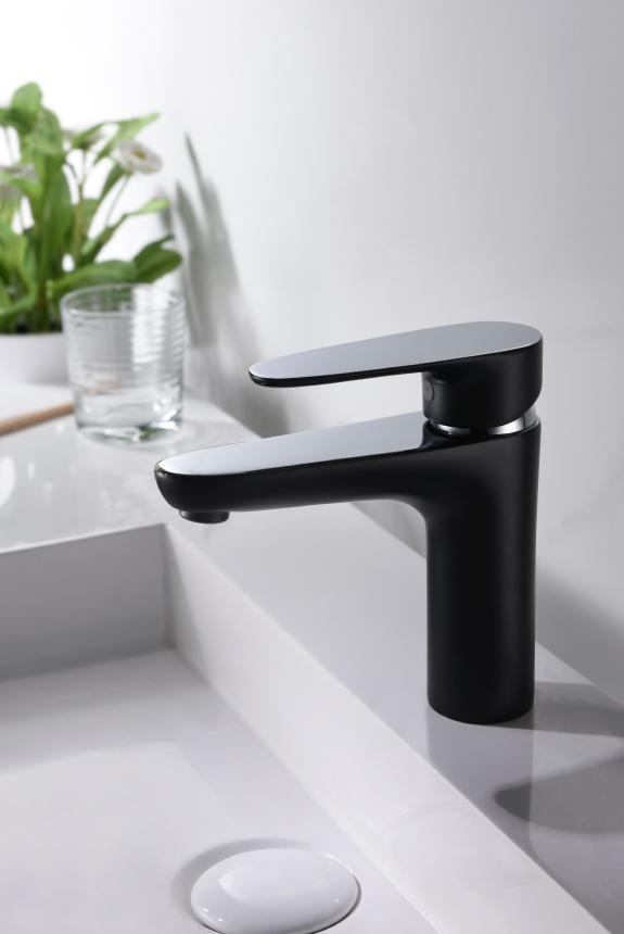 Lutz Icon Short Single-lever basin mixer - Matte Black